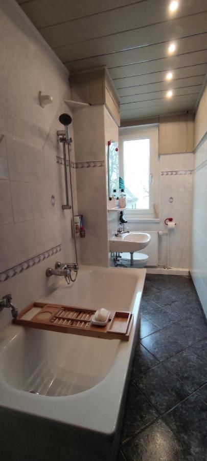 Komfortables Und Sauberes Zimmer Λειψία Εξωτερικό φωτογραφία